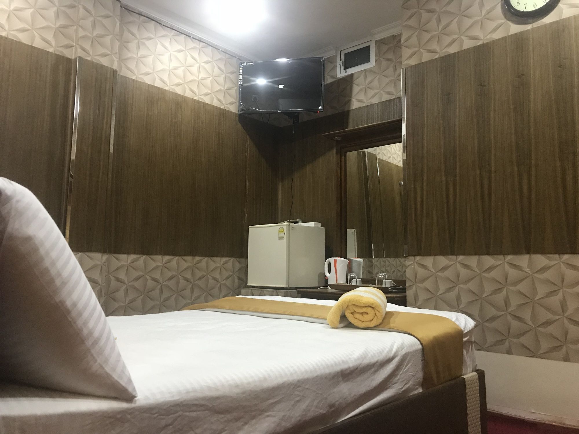 מלון קולומבו Oyo 112 Al Manaal Residency מראה חיצוני תמונה