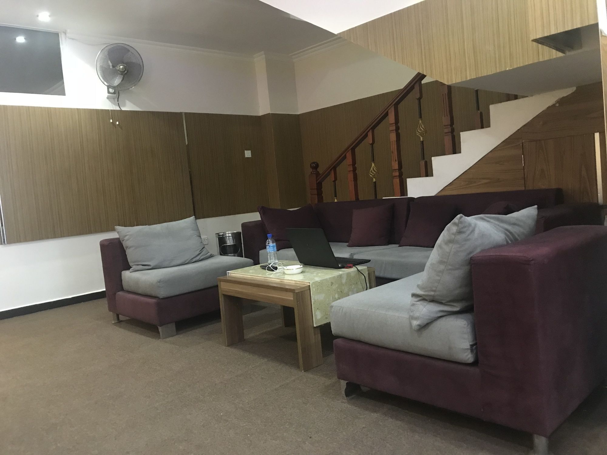 מלון קולומבו Oyo 112 Al Manaal Residency מראה חיצוני תמונה